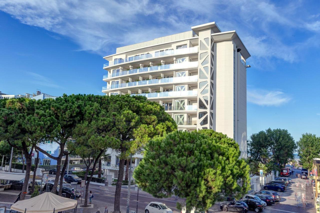Hotel Sporting Rimini Bagian luar foto