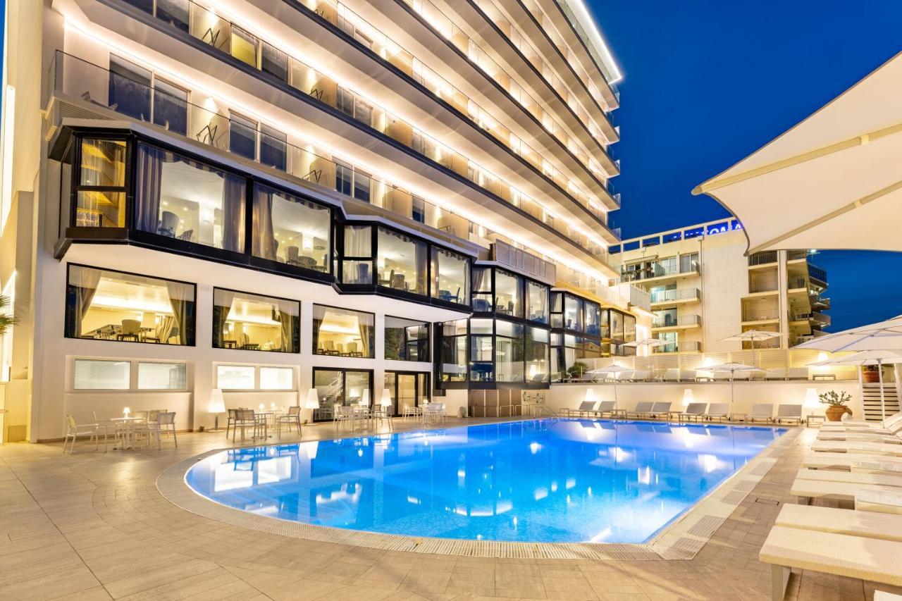 Hotel Sporting Rimini Bagian luar foto