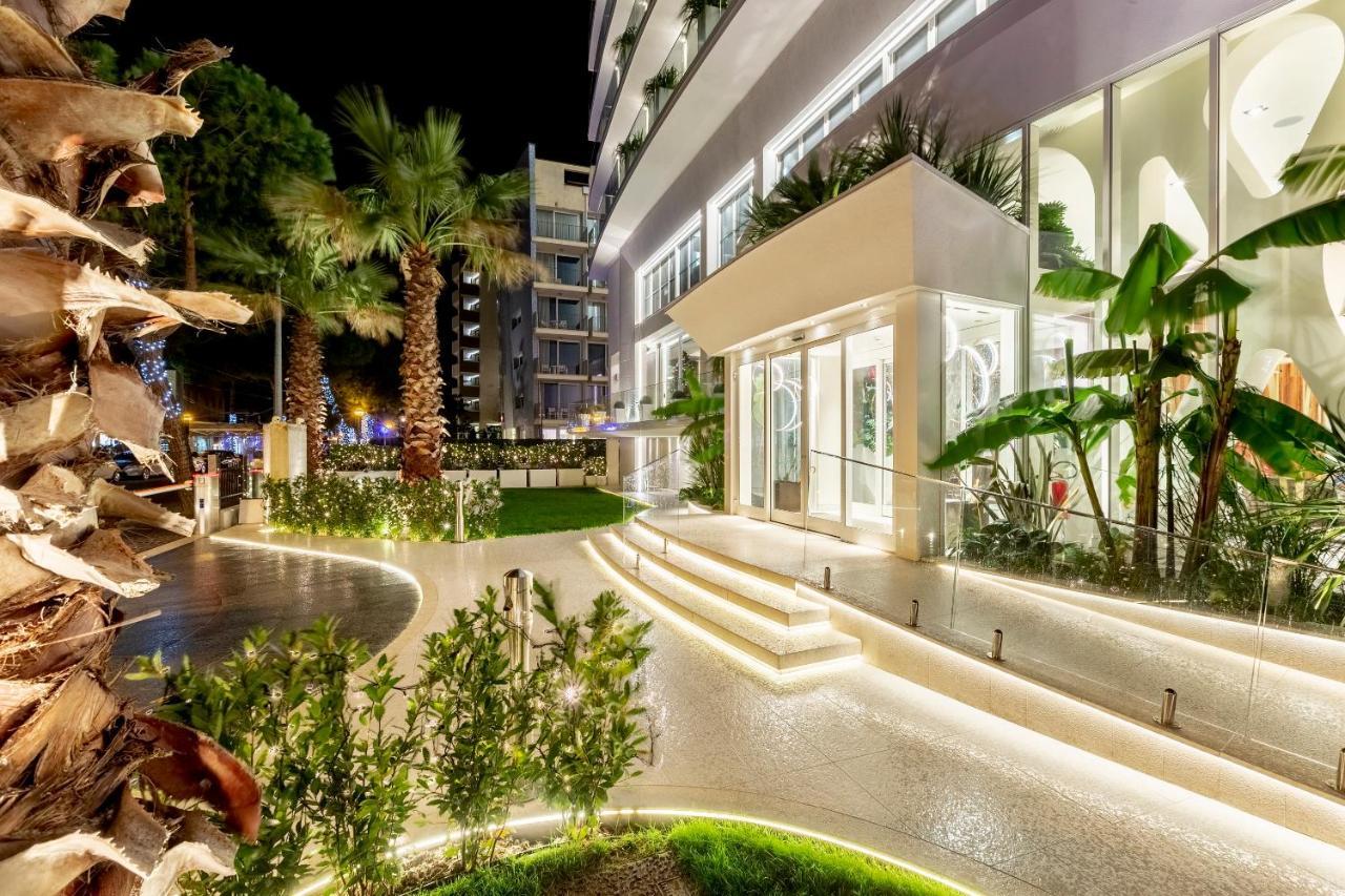Hotel Sporting Rimini Bagian luar foto