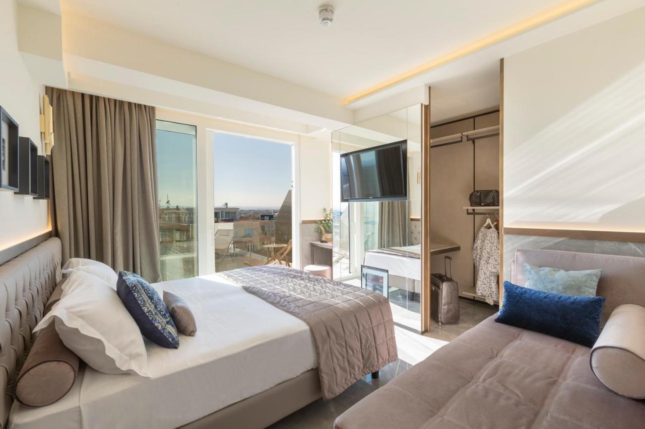 Hotel Sporting Rimini Bagian luar foto